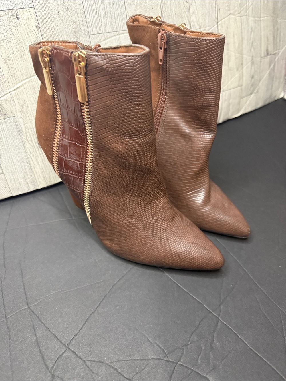 Show dazzle Women's Brown Pointed-Toe Ankle Boots with Gold Zipper